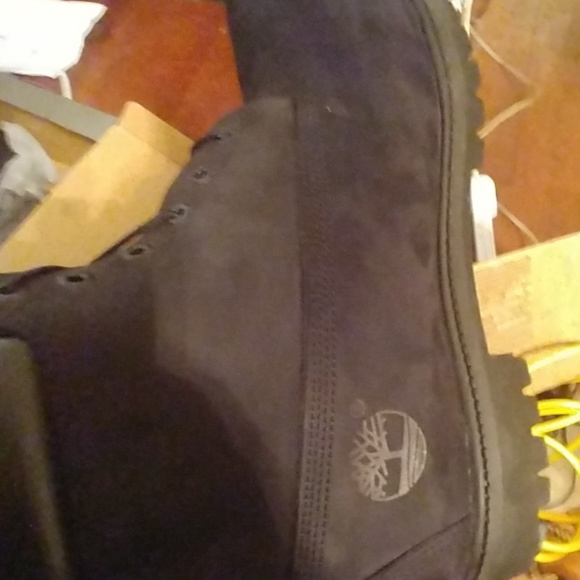 Brand new never worn. Size to big. - Picture 2 of 2